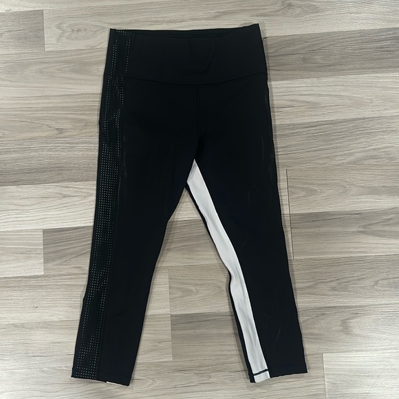 Athleta women’s mesh capri Sz Small - Picture 1 of 5